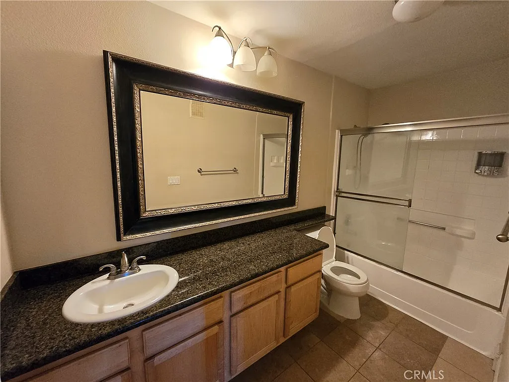 1 bed, 650 sqft, $1,950 — Photo 3