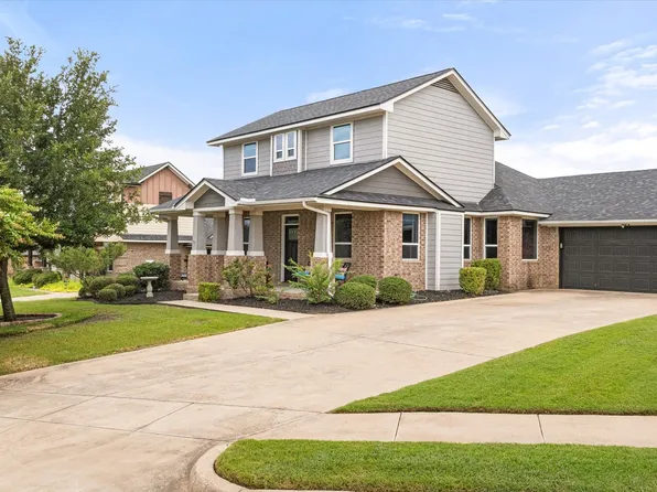 119 Camelot St, Glen Rose, TX 76043