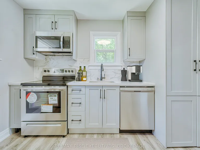 1640 Mary St #1 — Photo 8