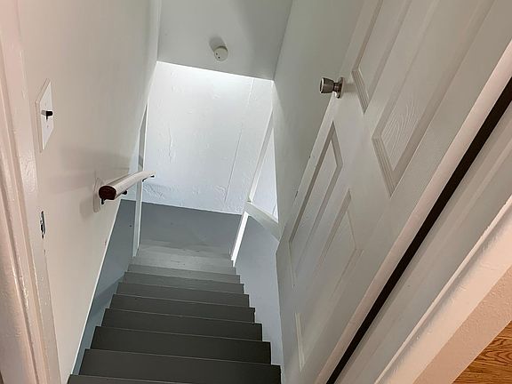 5th image of 26 Godfrey Ln