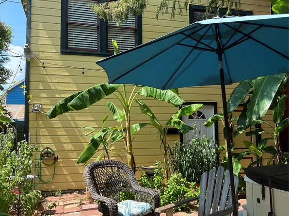 1212 Postoffice St, Galveston, TX 77550