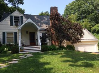 460 Liberty Dr SE, Cedar Rapids, IA 52403