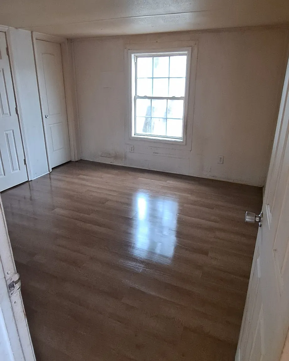 3 bed, 1000 sqft, $1,250 — Photo 3