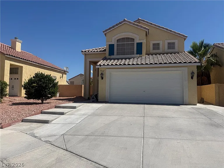 7562 Reindeer Ct — Photo 3