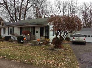 218 W 4th St, Rochester, IN 46975