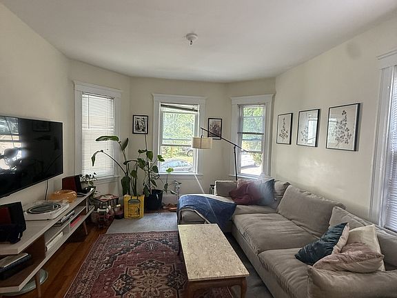 2nd image of 51 Parkton Rd #1