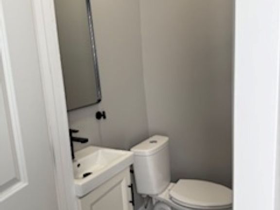 4th image of 1367 Fair Ave #1