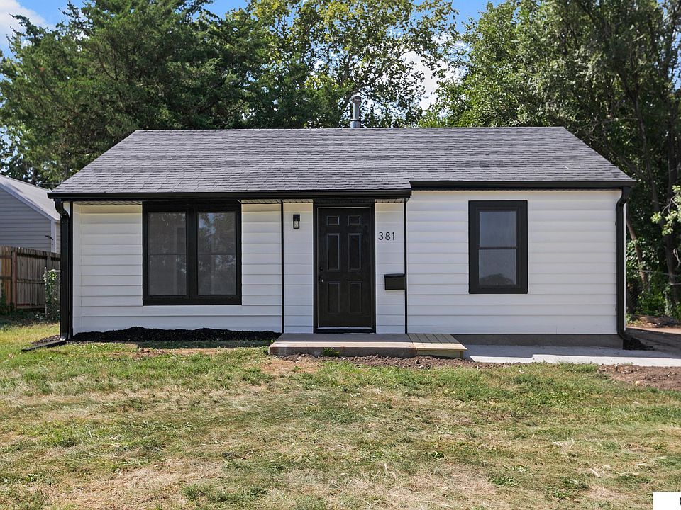 1st image of 381 S 48th St
