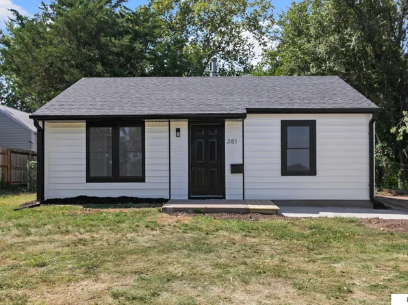 381 S 48th St, Lincoln, NE 68510