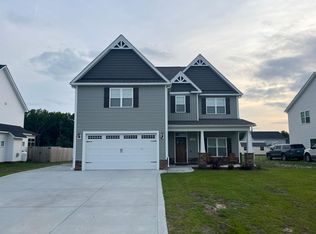 109 Auburn Bay Dr, Pikeville, NC 27863