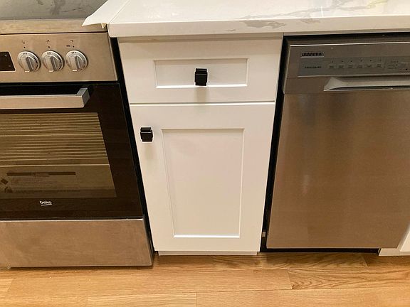 3rd image of 1274 1st Ave APT 6