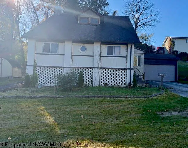 207 Morgantown St