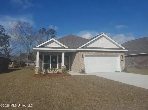 55 Saltmeadow Cir, Ocean Springs, MS 39564