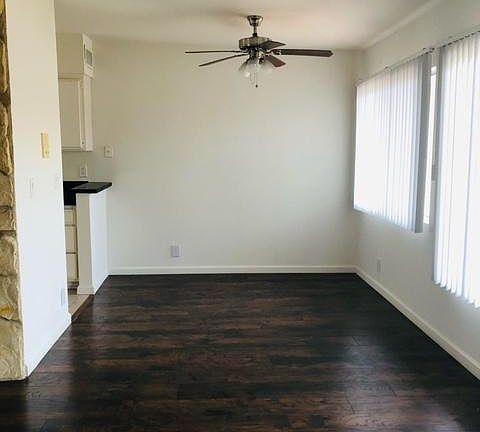 3rd image of 5221 Zelzah Ave #B217