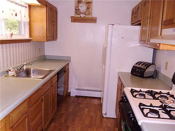 3rd image of 712 McKinley Ave