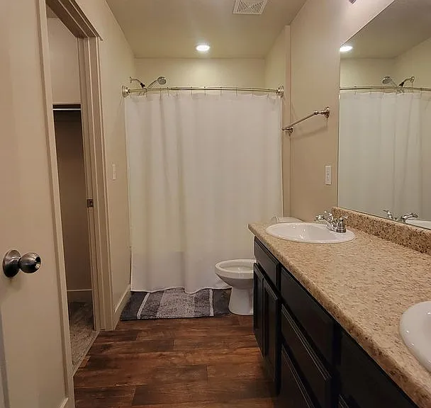 358 N 680 E — Photo 7