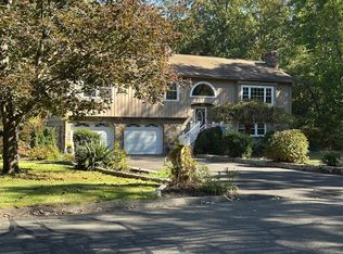 80 Woodlawn Rd, Monroe, CT 06468