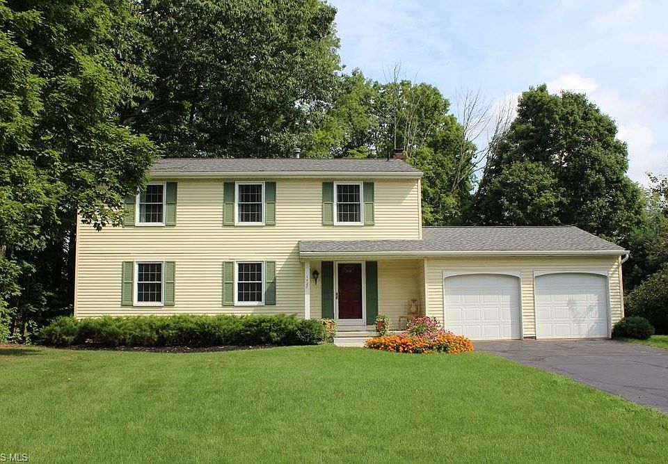 1st image of 1727 Mayflower Ln