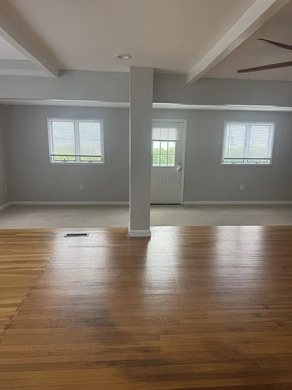 3 bed, 1.5 bath, 1668 sqft, $4,500 — Photo 3