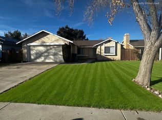 3097 E Avenue R5, Palmdale, CA 93550