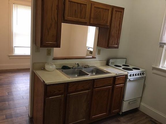 4th image of 329 S 12th St APT 1