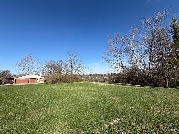 3rd image of 6328 Oakcreek Dr