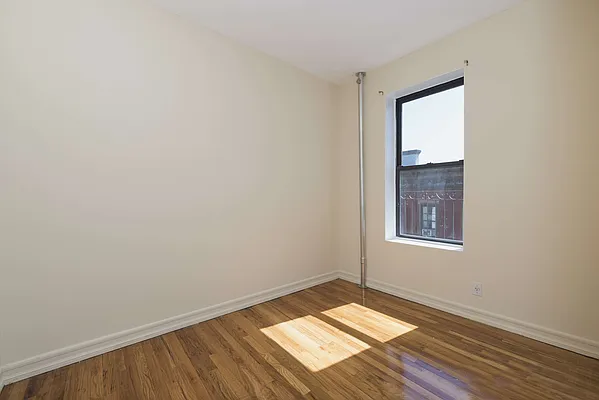 Rented by Bold New York | media 14