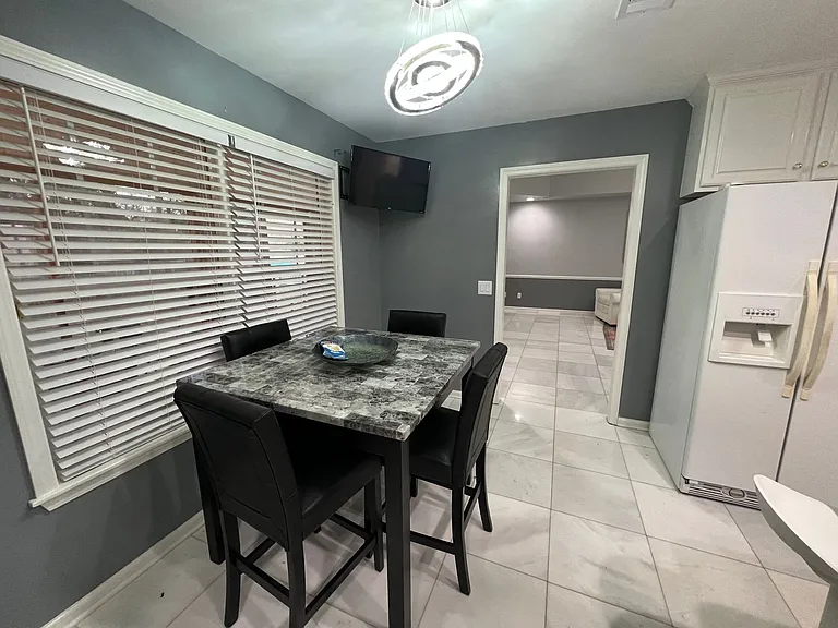 10120 Sunlight Dr — Photo 28