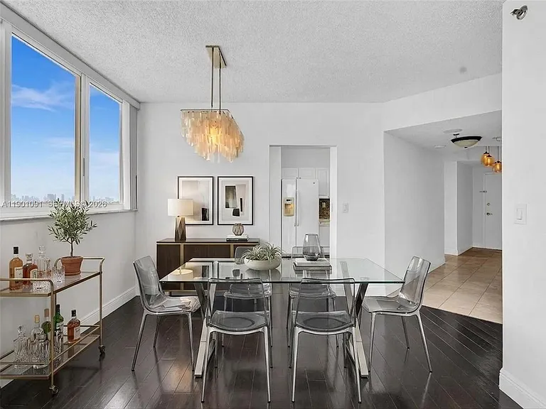 6422 Collins Ave #701 — Photo 9