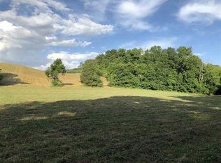 Knob Creek Rd, Bybee, TN 37713