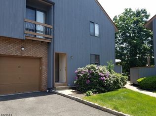 101 Elmwood Ct, Basking Ridge, NJ 07920