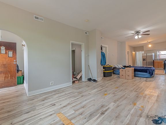 4th image of 1237 S 51st Ave
