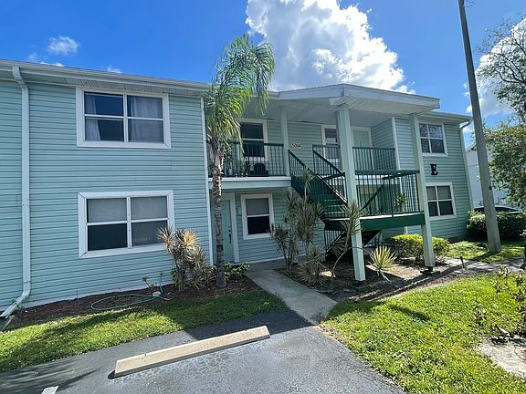 2nd image of 5004 Terrace Palms Cir Unit 101