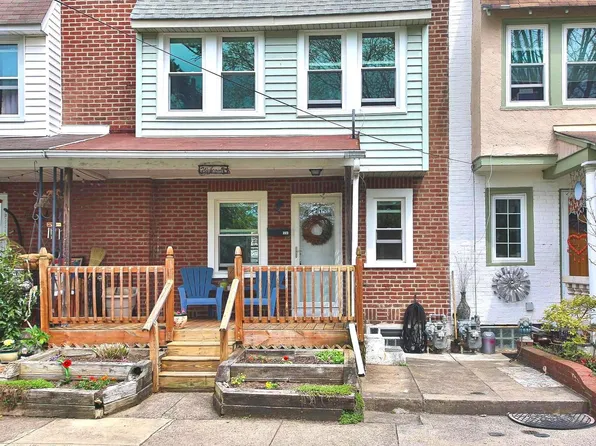 223 Parkside Ln, Glenside, PA 19038