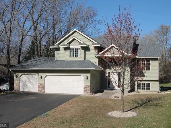 19438 Dodge St NW, Elk River, MN 55330