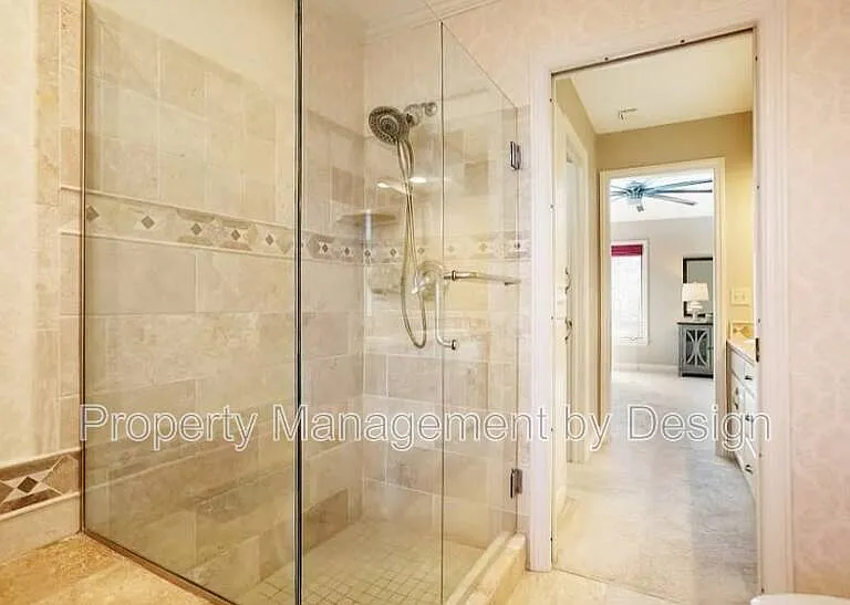 921 Vineland Ct — Photo 19