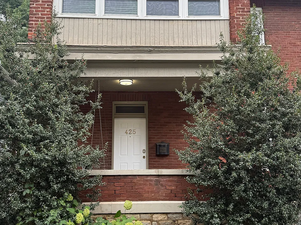 425 Reinhard Ave