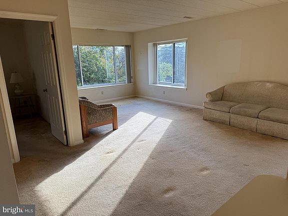 5th image of 333 S Allen St APT 502