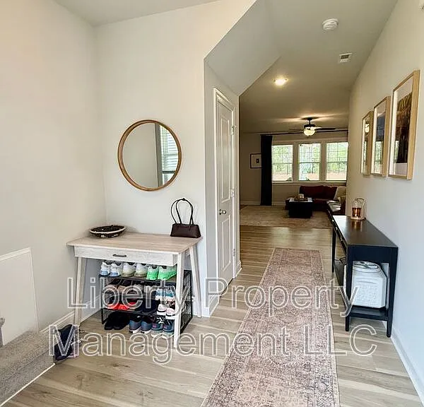 144 Kensington Dr — Photo 5