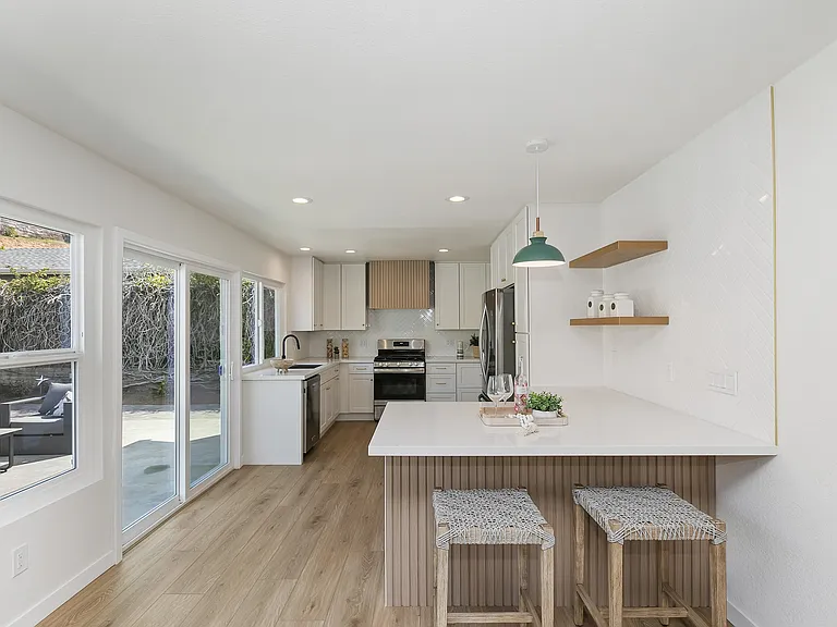 416 Gail Dr — Photo 14
