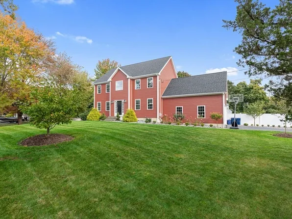 152 S Worcester St, Norton, MA 02766