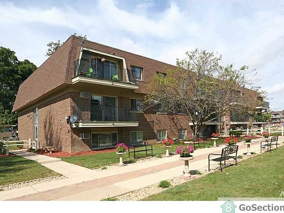 2nd image of 1236 N Kings Ct #307
