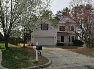 104 Carbe Ct, Cary, NC 27519