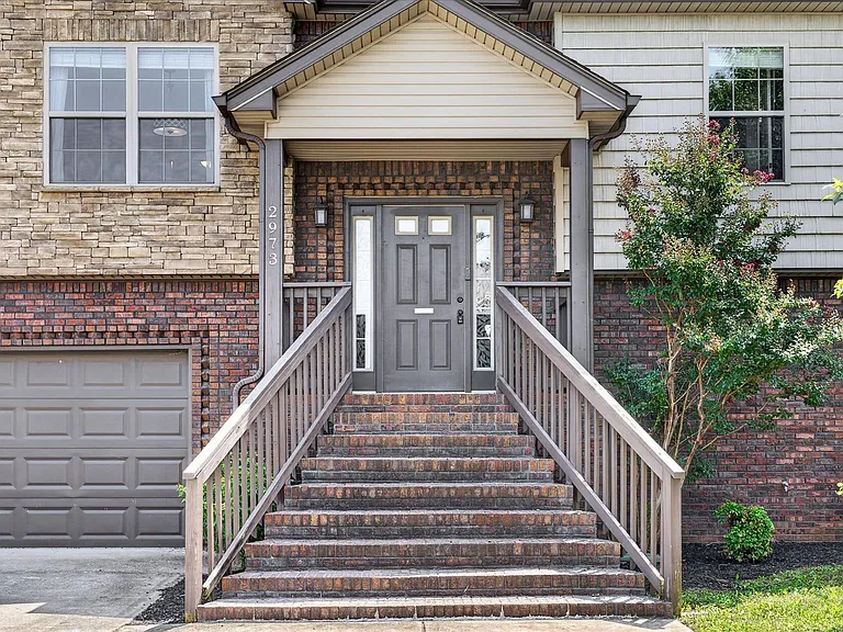 2973 McManus Cir — Photo 3