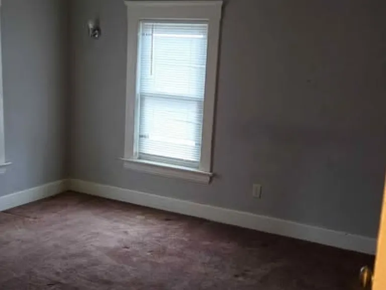 1404 E Erie Ave — Photo 13