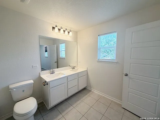 631 Anthem Ln — Photo 26