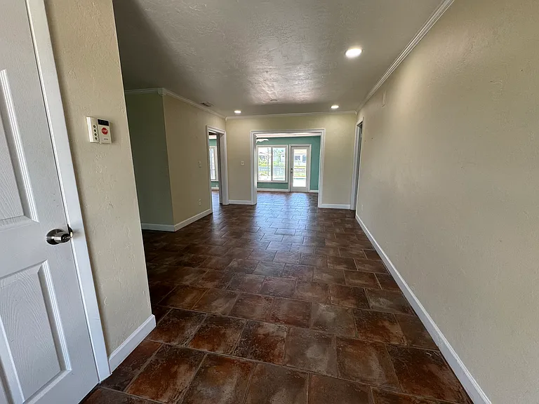 1508 SE 20th St — Photo 2