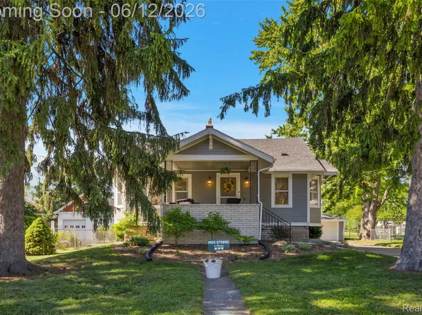 495 Lincoln Ave, Clawson, MI 48017