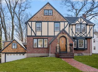 54 Day St, Newton, MA 02466