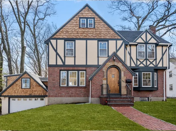 54 Day St, Newton, MA 02466
